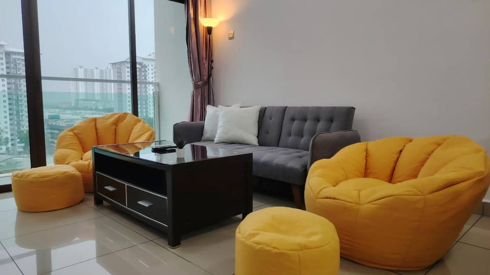 -Lake View- Mount Austin Ikea Toppen 10 Mins - A108 Johor Bahru 0*,  Malezja