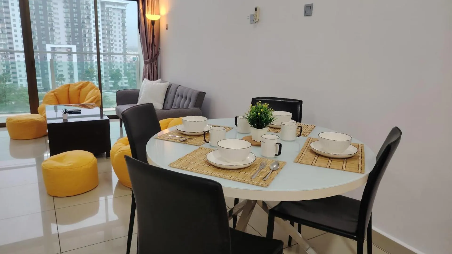 -Lake View- Mount Austin Ikea Toppen 10 Mins - A108 Johor Bahru